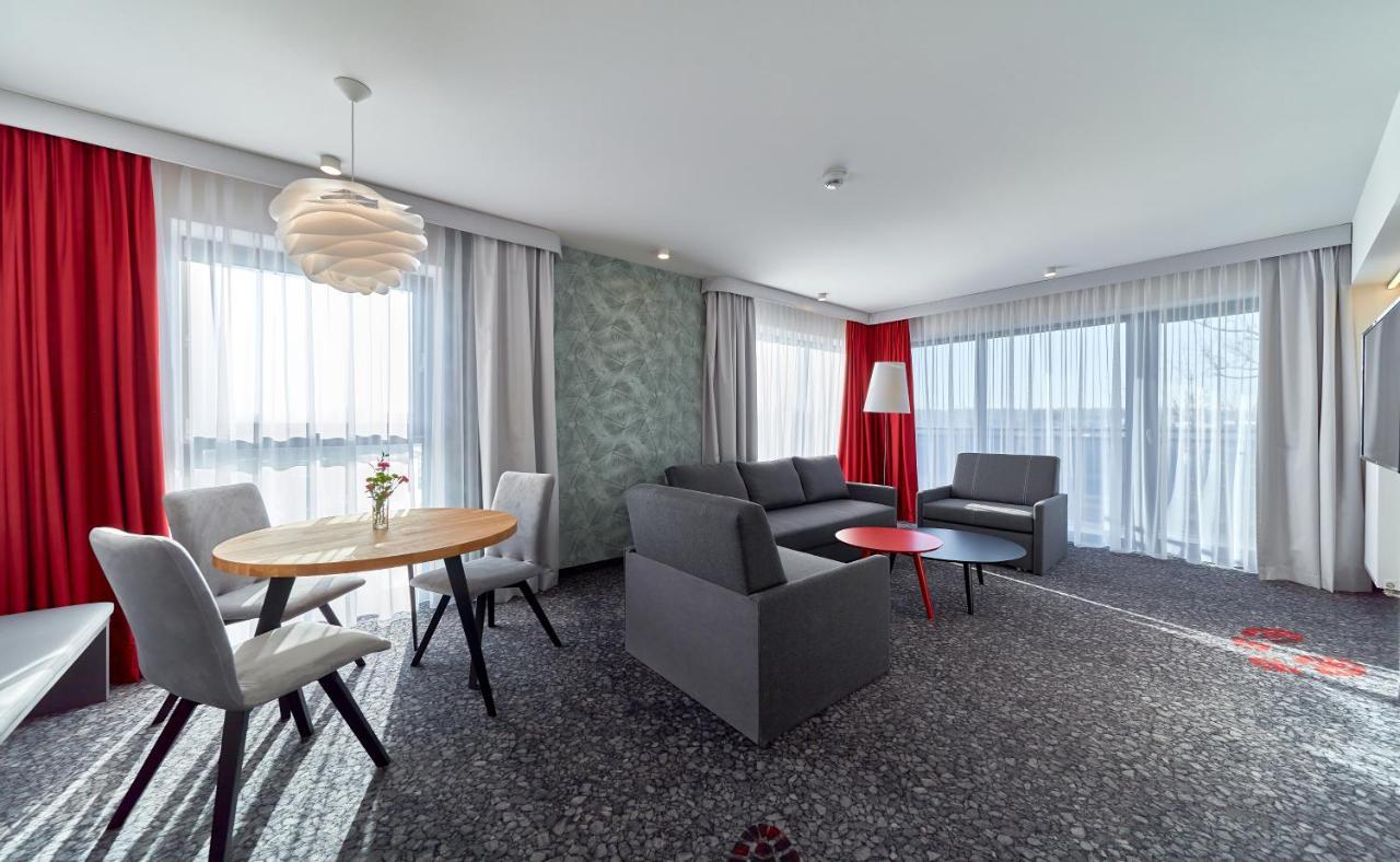 מלון Ibis Styles נובי טארג מראה חיצוני תמונה