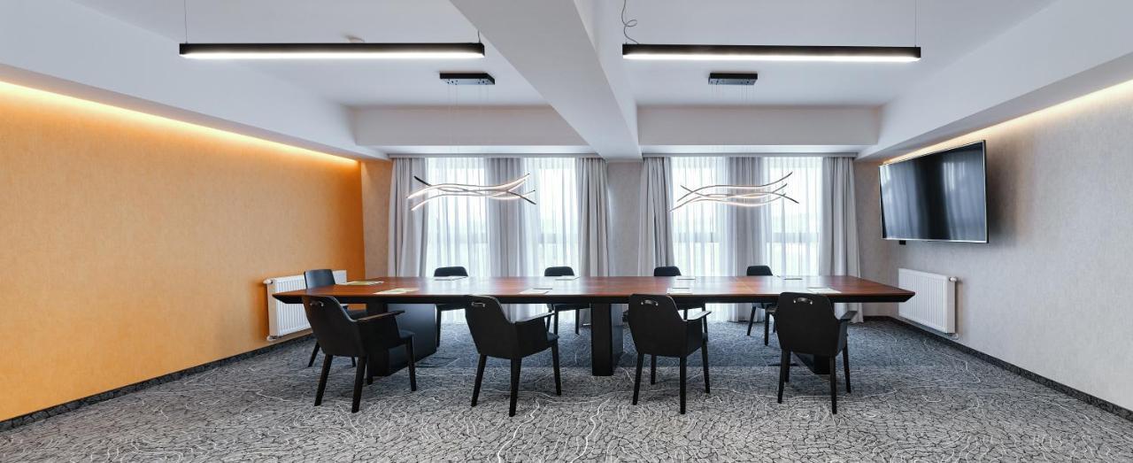 מלון Ibis Styles נובי טארג מראה חיצוני תמונה